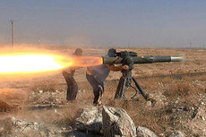 Сирийский Т-72 дважды уклоняется от противотанковых ракет TOW